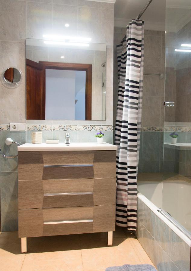 Apartamentos Vista Al Puerto Кала Фигуера Экстерьер фото
