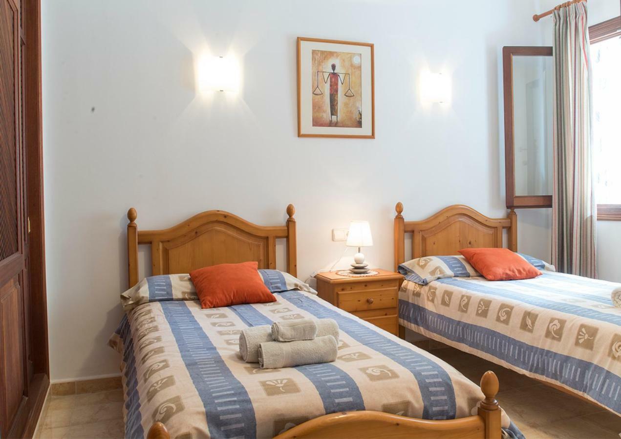 Apartamentos Vista Al Puerto Кала Фигуера Экстерьер фото