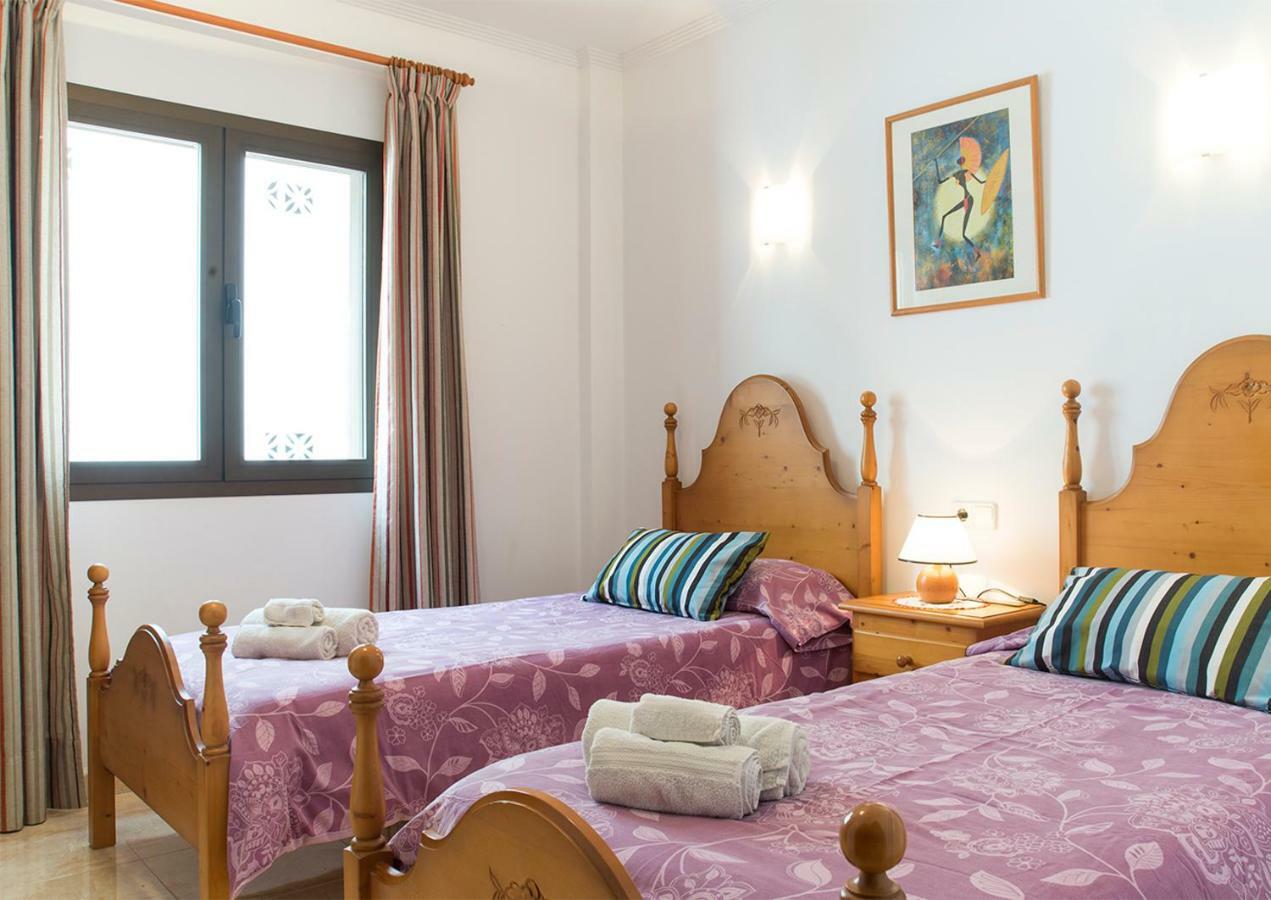 Apartamentos Vista Al Puerto Кала Фигуера Экстерьер фото